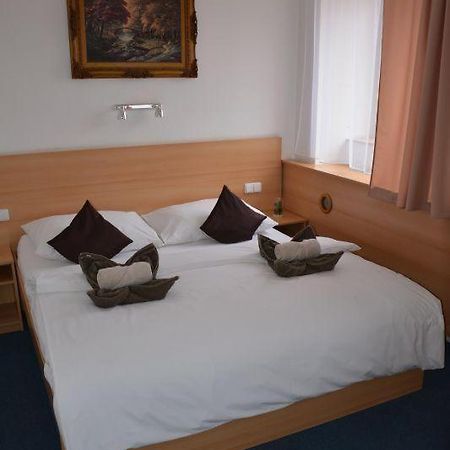 Hotel O.K. 1 Beroun  Exterior foto